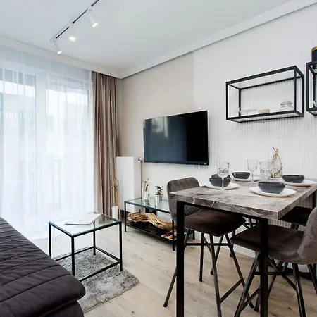 Baltic Line Marina-mewa Gdańsk